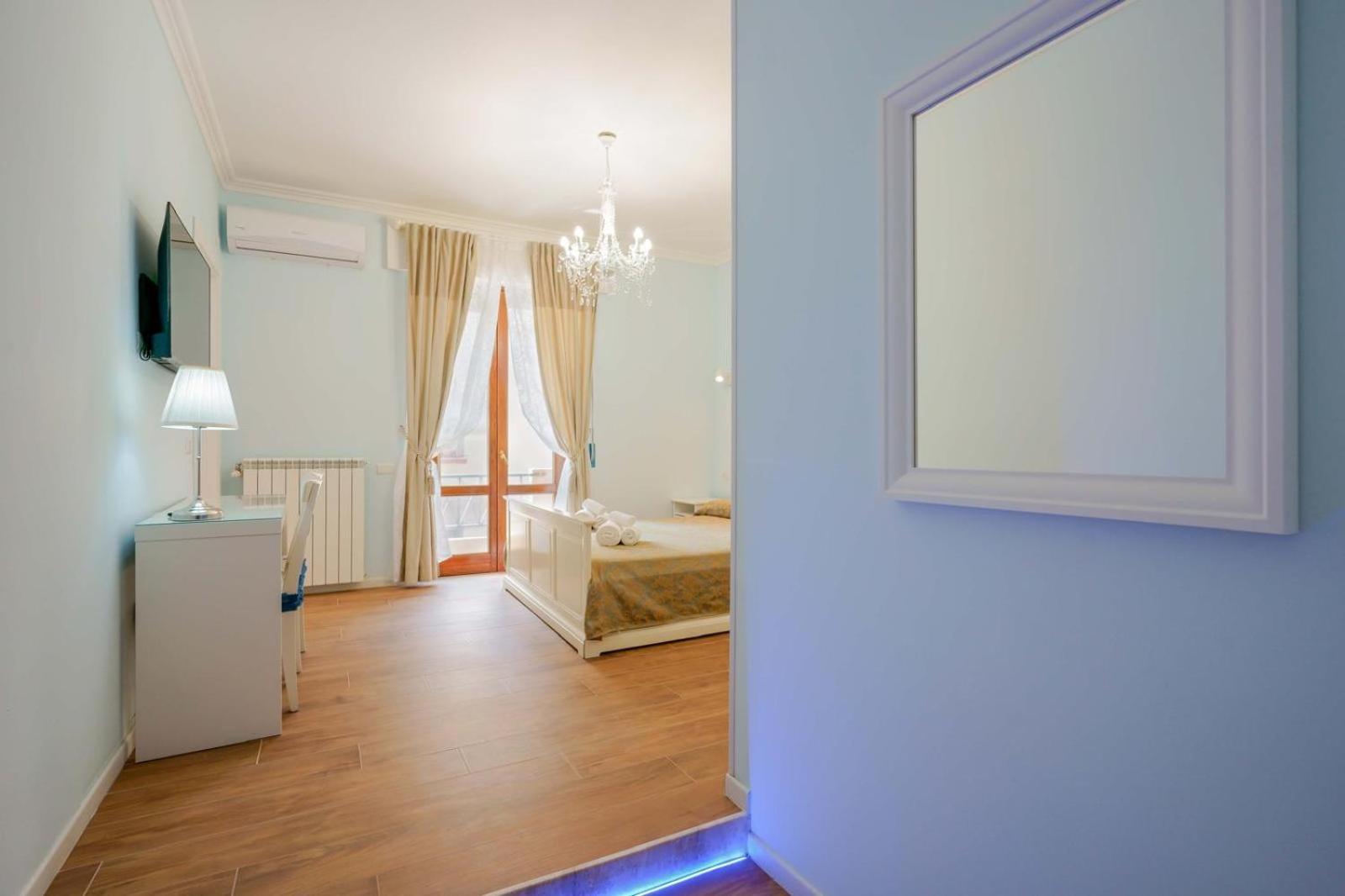 Hotel Al Teatro Lirico Cagliari Esterno foto