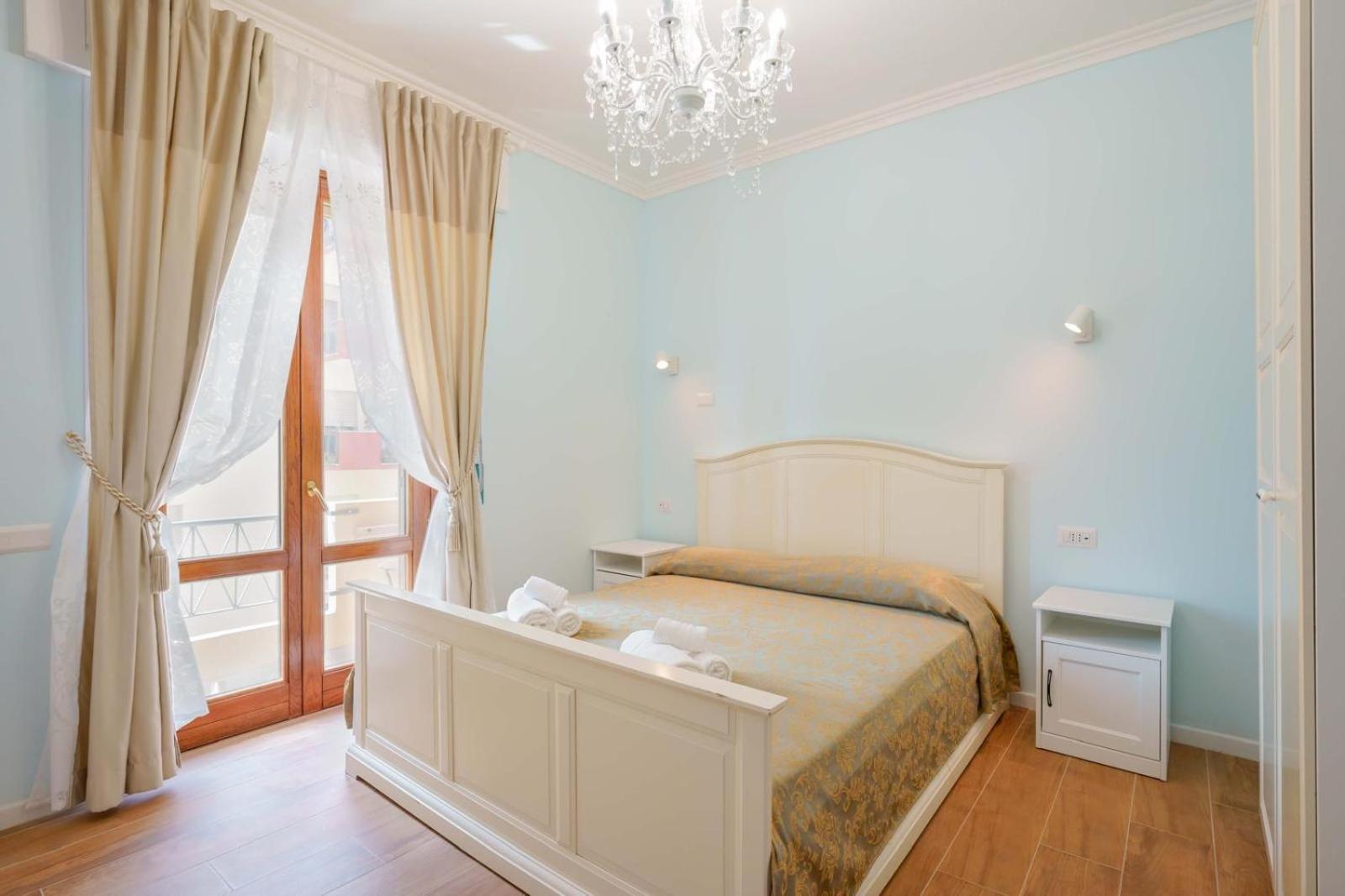 Hotel Al Teatro Lirico Cagliari Esterno foto